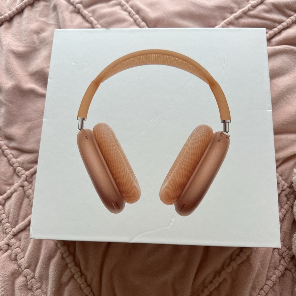 Apple Over-Ear Headphones - Tan